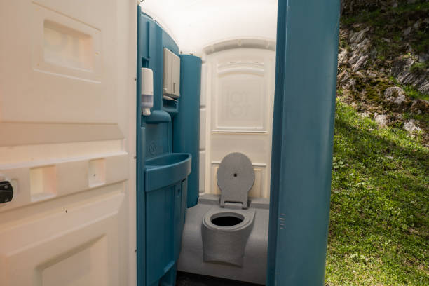 Portable restroom solutions in Warsaw, MO
