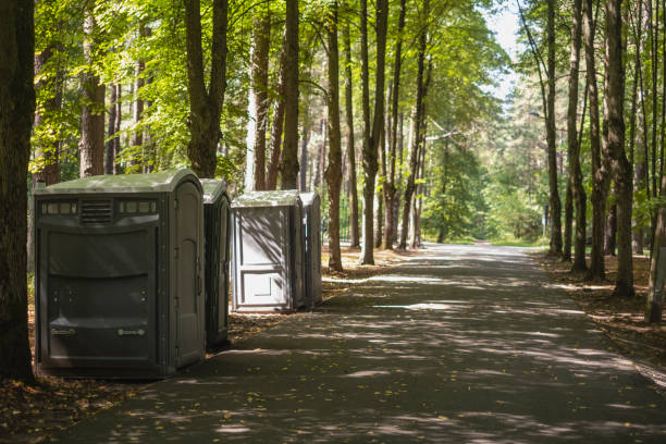 Best Portable restroom solutions  in Warsaw, MO